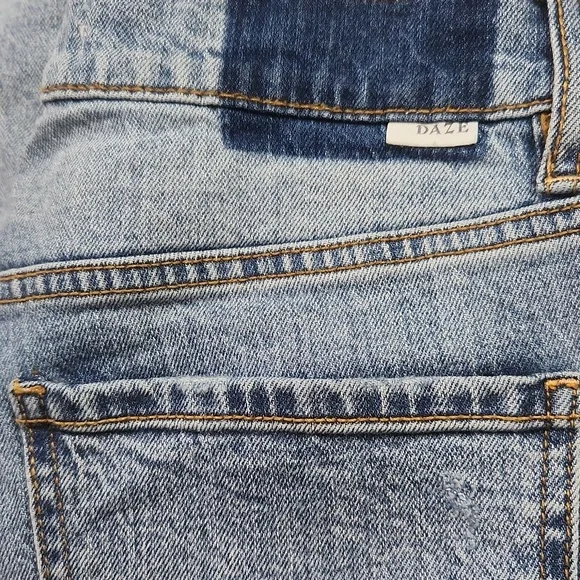 Daze Distressed jeans in great condition! - Picture 6 of 12